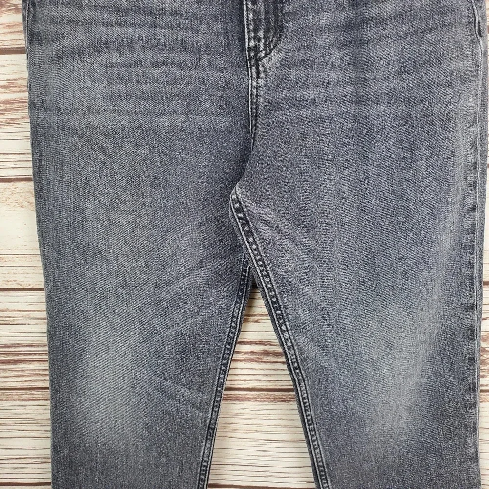 Hudson Womens Size 31x28 Black Holly Straight Leg Distressed Jeans          #238 - Picture 3 of 13